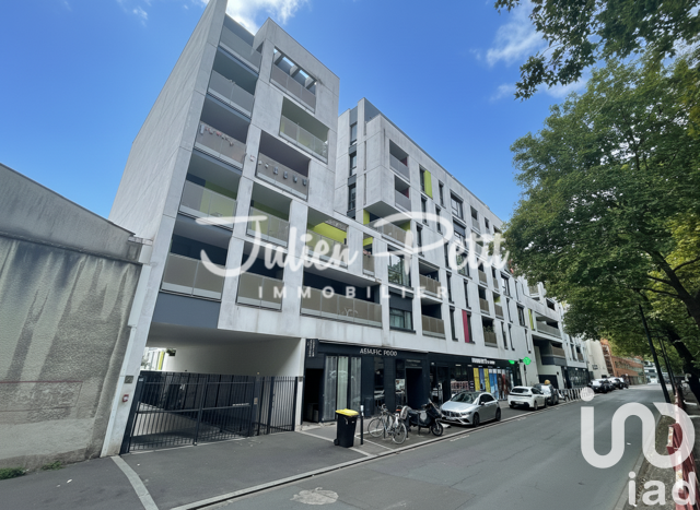 2 bedrooms Apartment in Montreuil, France No. 318271