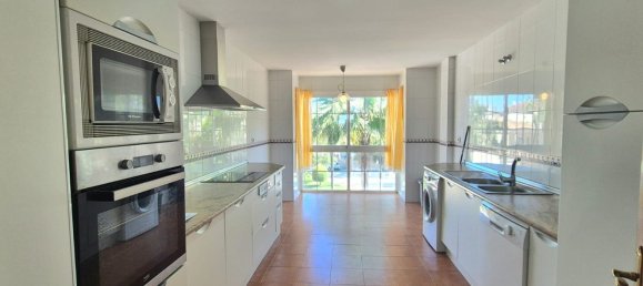 2 bedrooms Apartment in Alhaurin el Grande, Spain No. 159388 4