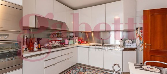 4 bedrooms Penthouse in Mozzo, Italy No. 236849 8