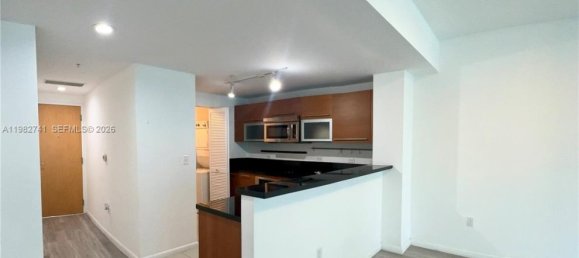 1 chambre propriété commerciale à louer à Miami, Miami-Dade, Florida, USA № 615755 8