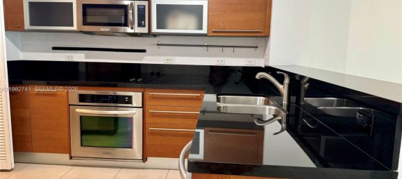 1 chambre propriété commerciale à louer à Miami, Miami-Dade, Florida, USA № 615755 11