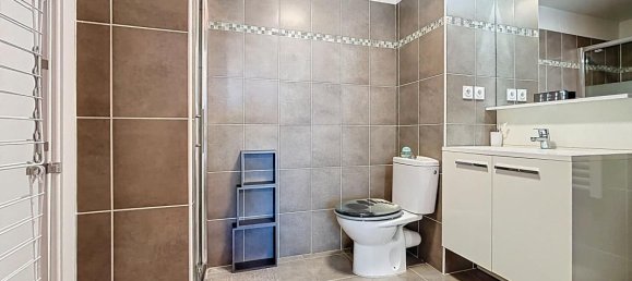 Квартира с 1 спальней в Фрежюс, Франция № 194804 7