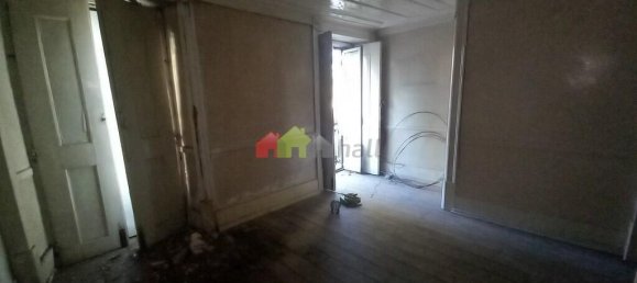 208m² Building in Lisbon, Portugal No. 102637 18