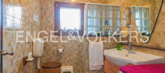 5 bedrooms House in Jesolo, Italy No. 109299 11