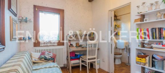 5 bedrooms House in Jesolo, Italy No. 109299 12