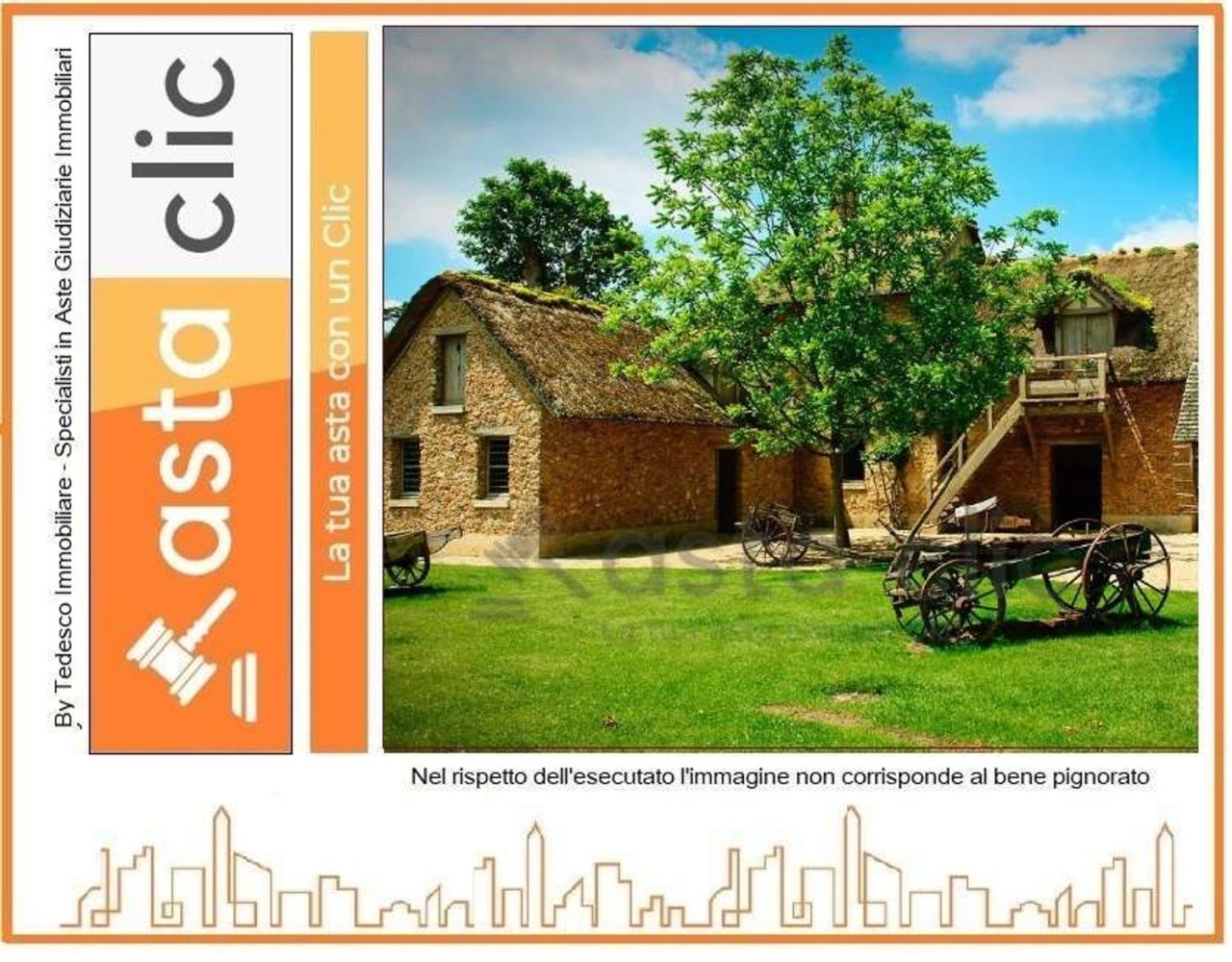 6 rooms House in Calvi, Italy No. 226728