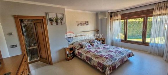 6 bedrooms House in Pontevedra, Spain No. 184440 8