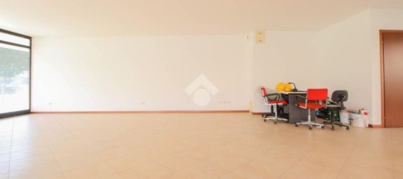 Propriété commerciale à Curno, Italy 105m² No. 379217 5
