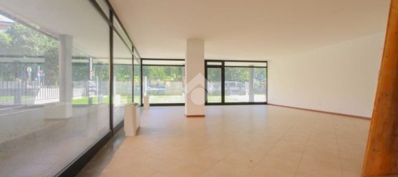 Propriété commerciale à Curno, Italy 105m² No. 379217 10