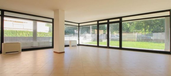 Propriété commerciale à Curno, Italy 105m² No. 379217 13