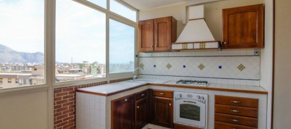 5-Zimmer Wohnung in Palermo, Italy, Nr. 46448 9