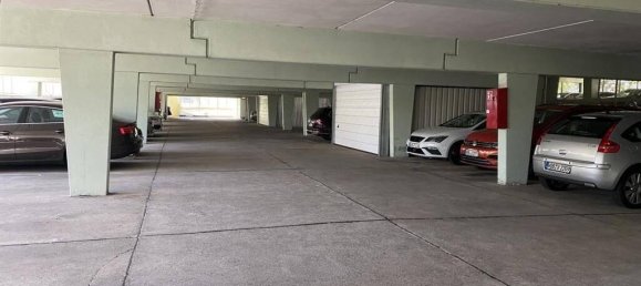 Гараж в Вольфсбург, Германия № 23408 4