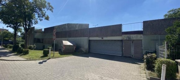 Гараж в Вольфсбург, Германия № 23408 6