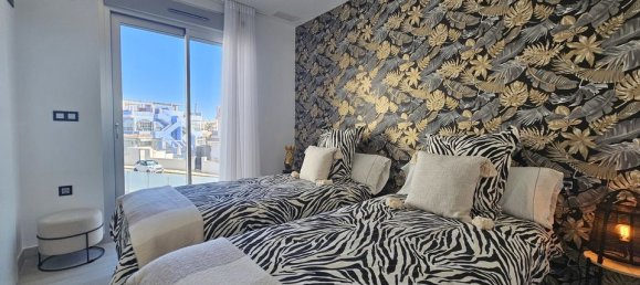 3 bedrooms Villa in Cabo Roig, Spain No. 183557 12