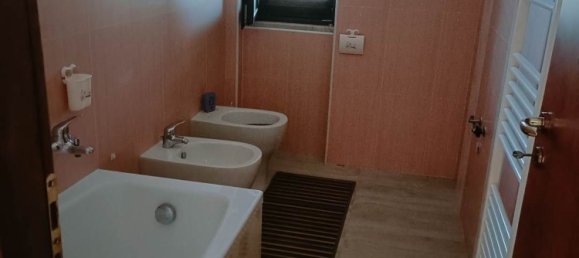 3 rooms Apartment in Salerno, Italy No. 274321 10
