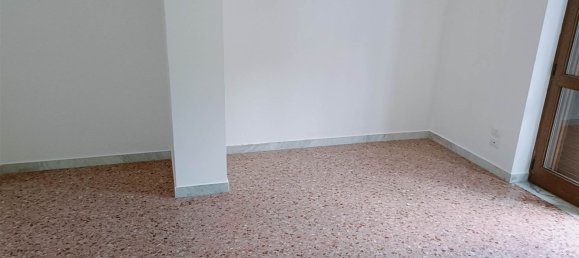 3 rooms Apartment in Salerno, Italy No. 274321 11