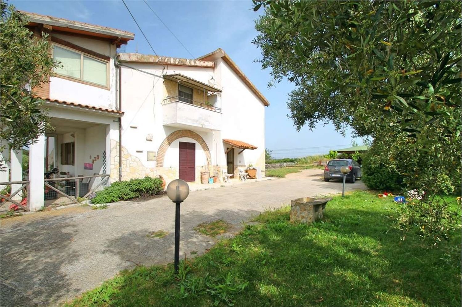 4 rooms Apartment in Montalto di Castro, Italy No. 104497