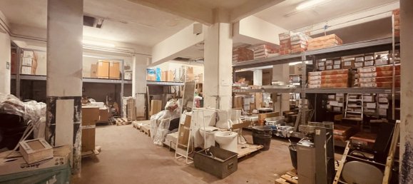 1364m² Warehouse in Genoa, Italy No. 136409 11