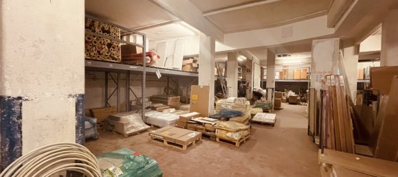 1364m² Warehouse in Genoa, Italy No. 136409 17