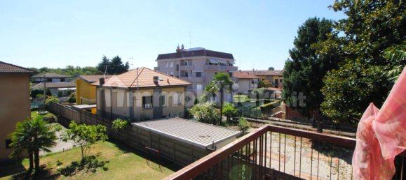 Apartamento de 2 dormitorios en Gallarate, Italy No. 287153 16