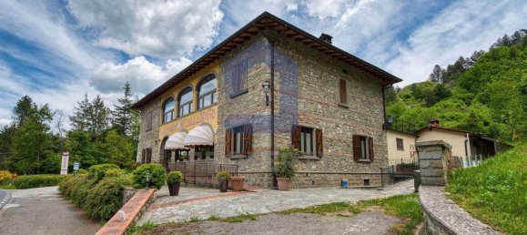 13-Zimmer Haus in Castel San Niccolò, Italy, Nr. 300299 43