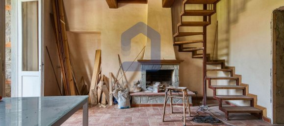 13-Zimmer Haus in Castel San Niccolò, Italy, Nr. 300299 23