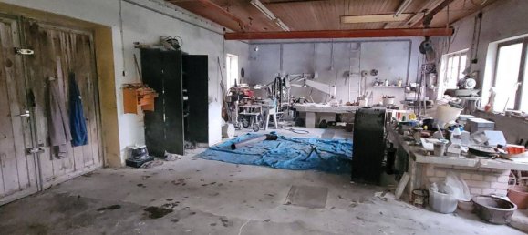 Propiedad comercial de 4 dormitorios en Sankt Wendel, Germany No. 225004 13