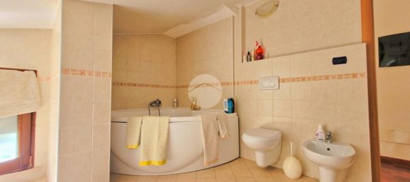 Вилла с 10 комнатами в Розето дельи Абруцци, Италия № 111122 28