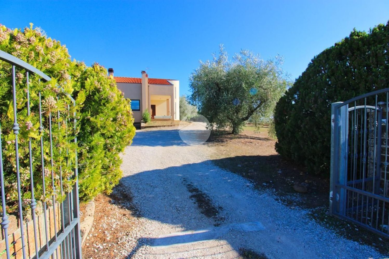 Вилла с 10 комнатами в Розето дельи Абруцци, Италия № 111122