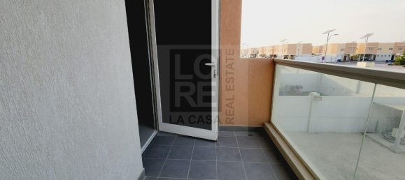 3 bedrooms Villa in Al Samha, UAE No. 6060 10