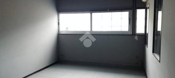 6-salle Entrepôt à Roncadelle, Italy No. 128944 3