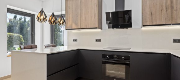 5 bedrooms Villa in Estepona, Spain No. 139384 24