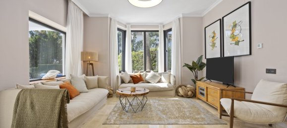 5 bedrooms Villa in Estepona, Spain No. 139384 5