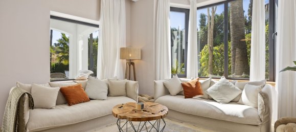 5 bedrooms Villa in Estepona, Spain No. 139384 6