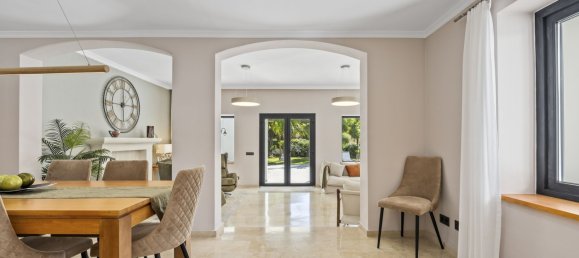 5 bedrooms Villa in Estepona, Spain No. 139384 19