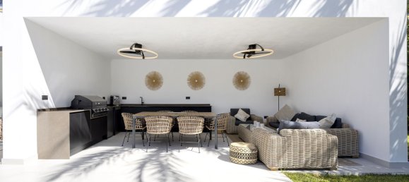 5 bedrooms Villa in Estepona, Spain No. 139384 11