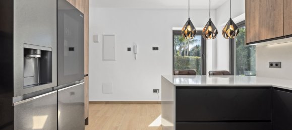 5 bedrooms Villa in Estepona, Spain No. 139384 23