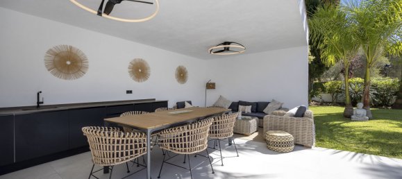 5 bedrooms Villa in Estepona, Spain No. 139384 12