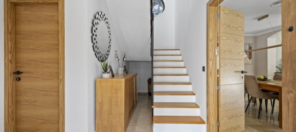 5 bedrooms Villa in Estepona, Spain No. 139384 26