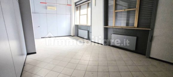 5 rooms Office in Cremona, Italy No. 103813 3