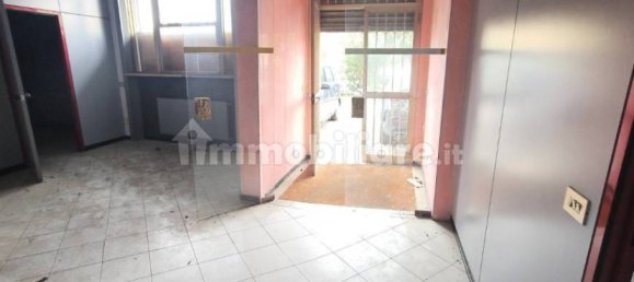 5 rooms Office in Cremona, Italy No. 103813 2