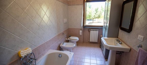 6 غرف نوم فيلا في Montalto di Castro, Italy رقم 119658 36