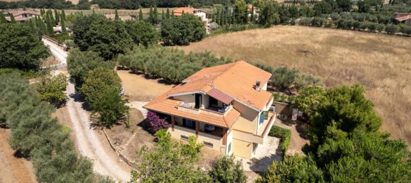 6 غرف نوم فيلا في Montalto di Castro, Italy رقم 119658 6