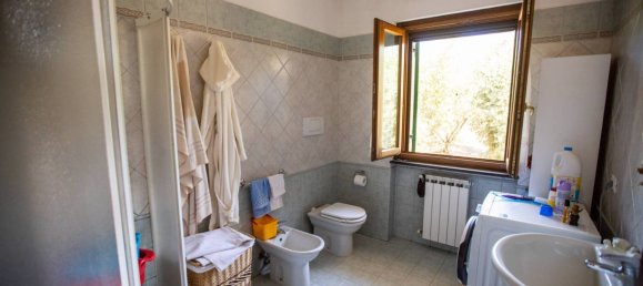 6 غرف نوم فيلا في Montalto di Castro, Italy رقم 119658 17