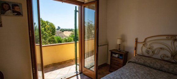 6 غرف نوم فيلا في Montalto di Castro, Italy رقم 119658 16