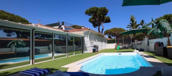 Villa de 4 dormitorios en Marbella, Spain No. 142771 2