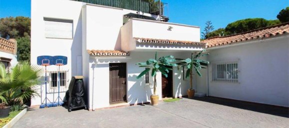 Villa de 4 dormitorios en Marbella, Spain No. 142771 25
