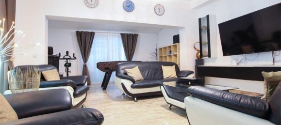 Villa de 4 dormitorios en Marbella, Spain No. 142771 11