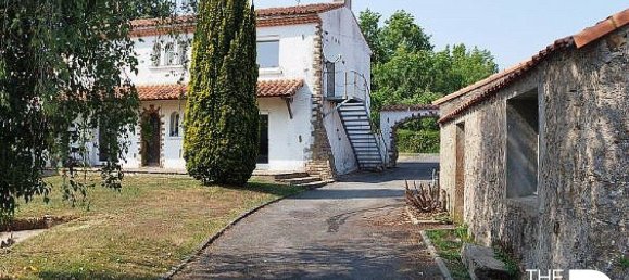 3 bedrooms House in Cheix-en-Retz, France No. 106426 2
