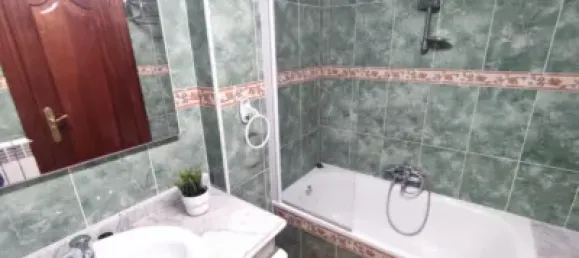 4 bedrooms Apartment in Oviedo, Spain No. 167902 23